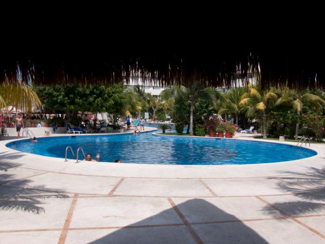 Hotel Oasis Palm Beach-12