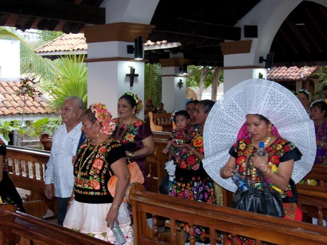 Prozession und Fiesta Mexicana in Huatulco-2