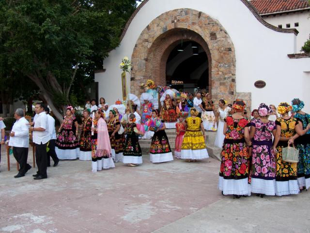 Prozession und Fiesta Mexicana in Huatulco-3