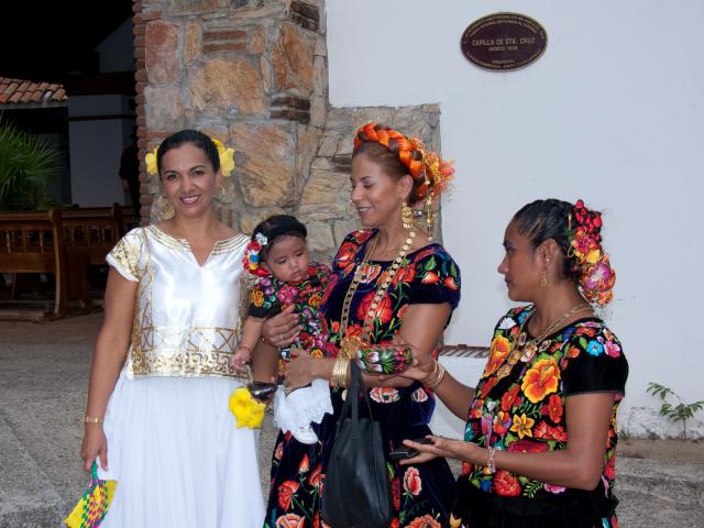 Prozession und Fiesta Mexicana in Huatulco-6