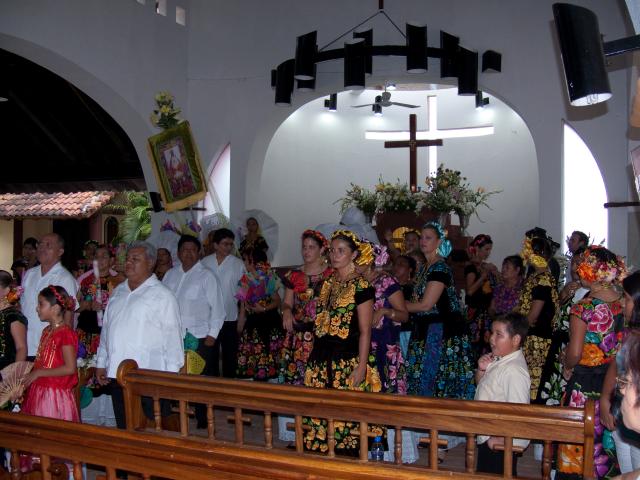 Prozession und Fiesta Mexicana in Huatulco-7