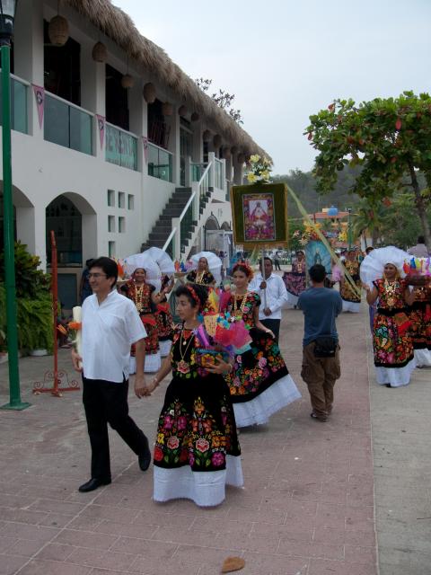Prozession und Fiesta Mexicana in Huatulco-13
