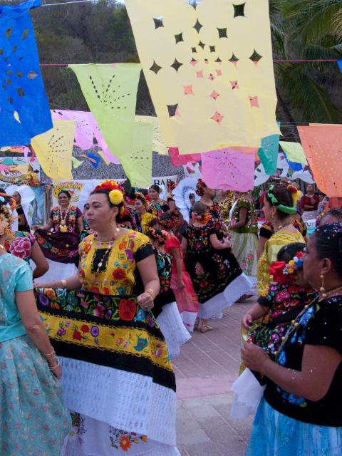Prozession und Fiesta Mexicana in Huatulco-19