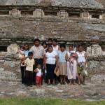 Mexikanische Familie in El Tajin