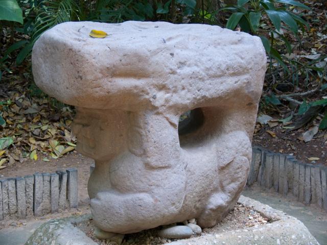 La Venta Park - archäologische Artefakte der Olmekenkultur-23