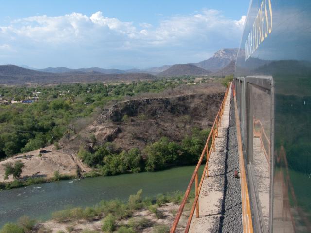 Brücke über den Rio El Fuerte-4