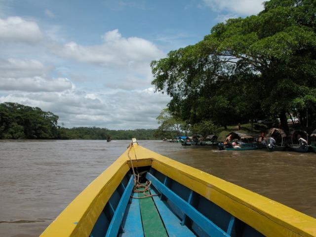 Anlegestelle zur Bootsfahrt nach Yaxchilan am Fluss Usumacinta